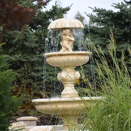 Marco Szkolna 115 Hotel 2*