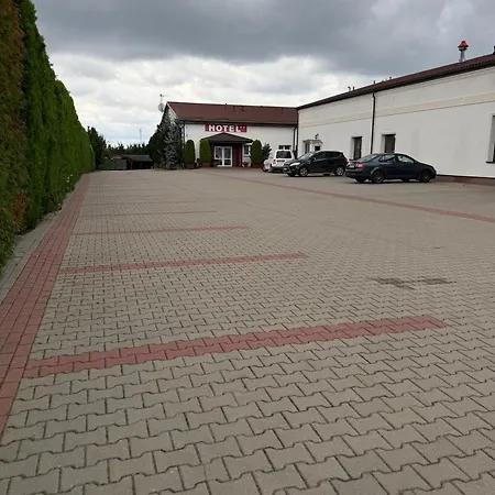 Hotel Marco Szkolna 115