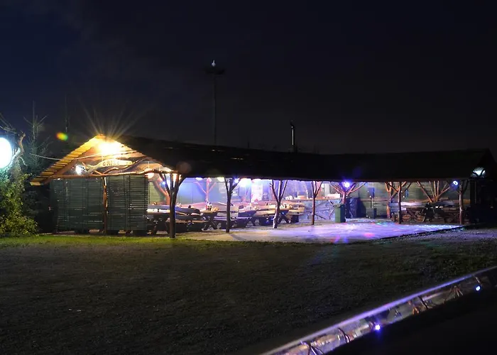 Marco Szkolna 115 Hotel